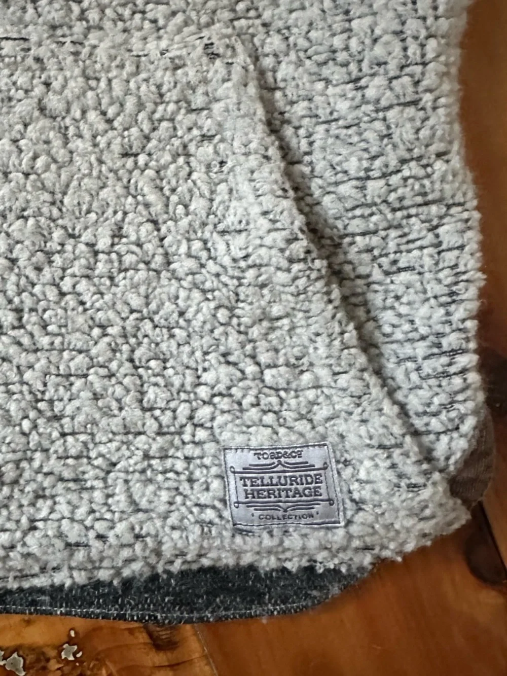 Toad&Co Sheridan Telluride Heritage Sherpa Vest - Picture 4 of 11